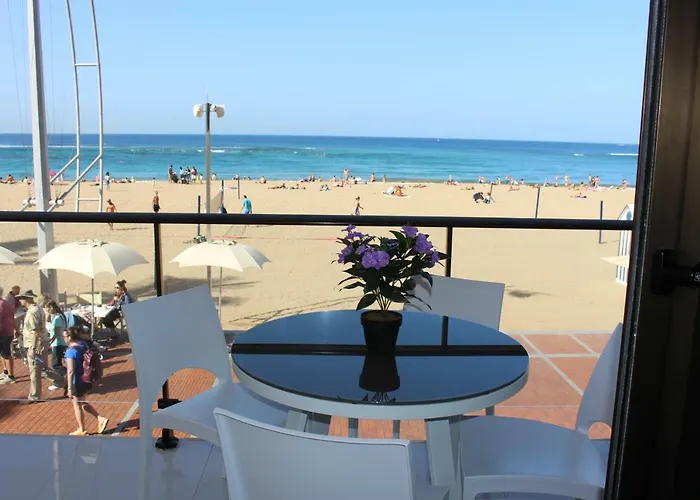 펜션 Lord Nelson Canteras 2 *